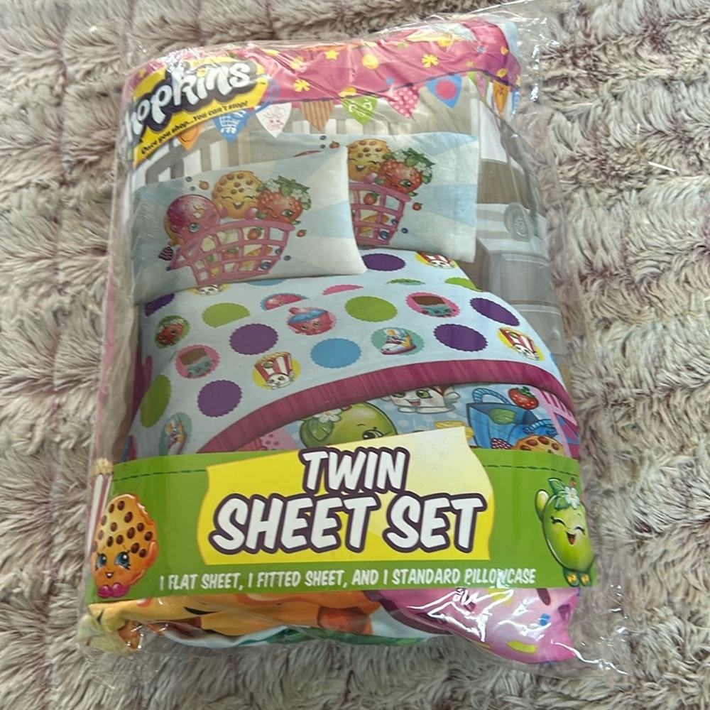 SHOPKINS Twin sheets set 💕